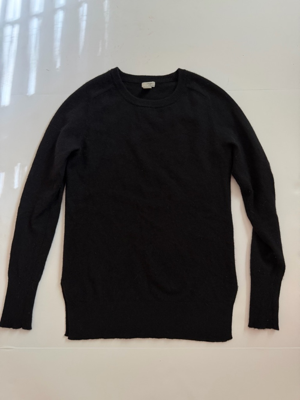 Women’s Black Halogen Crewneck Cashmere Sweater